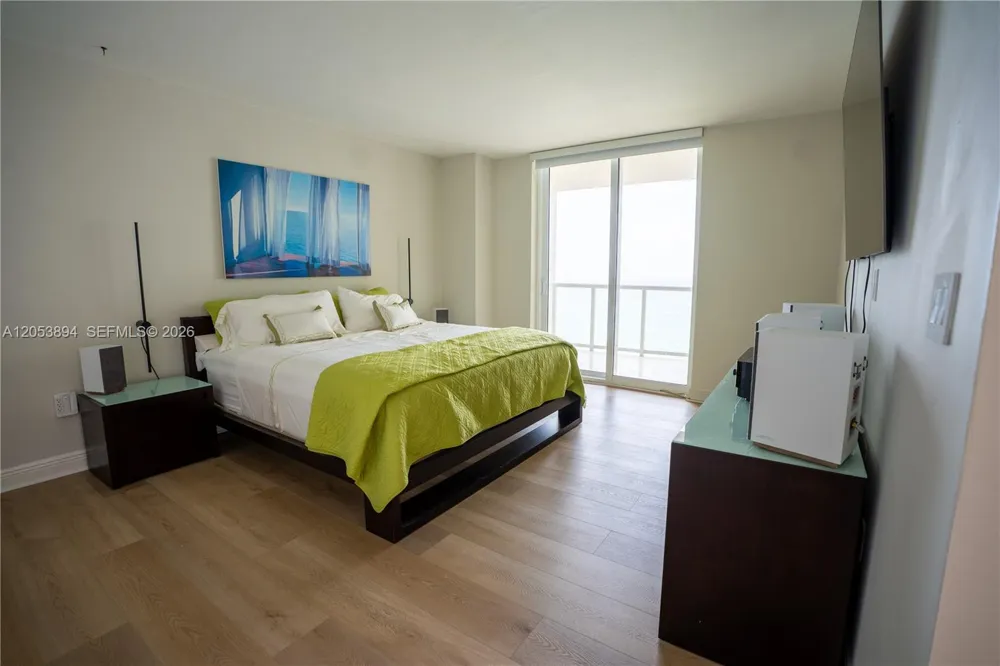 8855 Collins Ave #11B Surfside, FL 33154