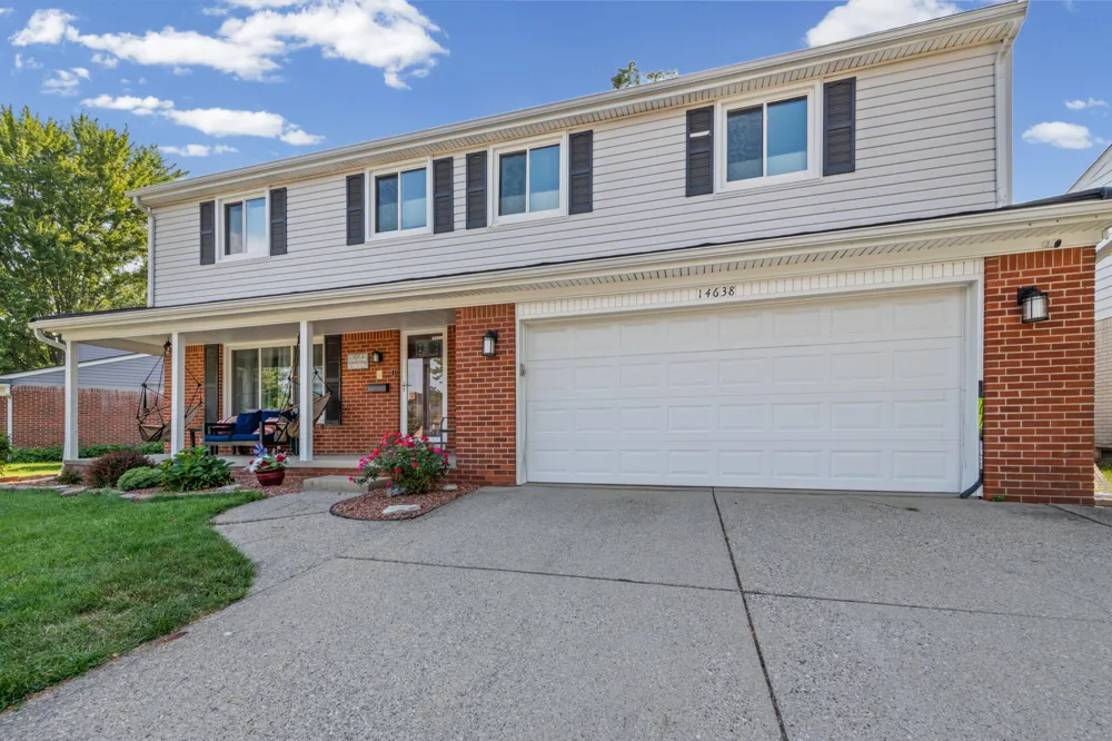 14638 Westmore Street Livonia, MI 48154