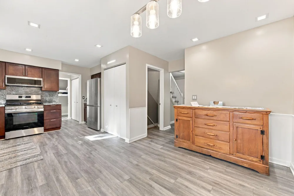 14638 Westmore Street Livonia, MI 48154