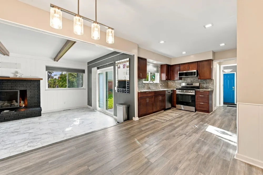 14638 Westmore Street Livonia, MI 48154