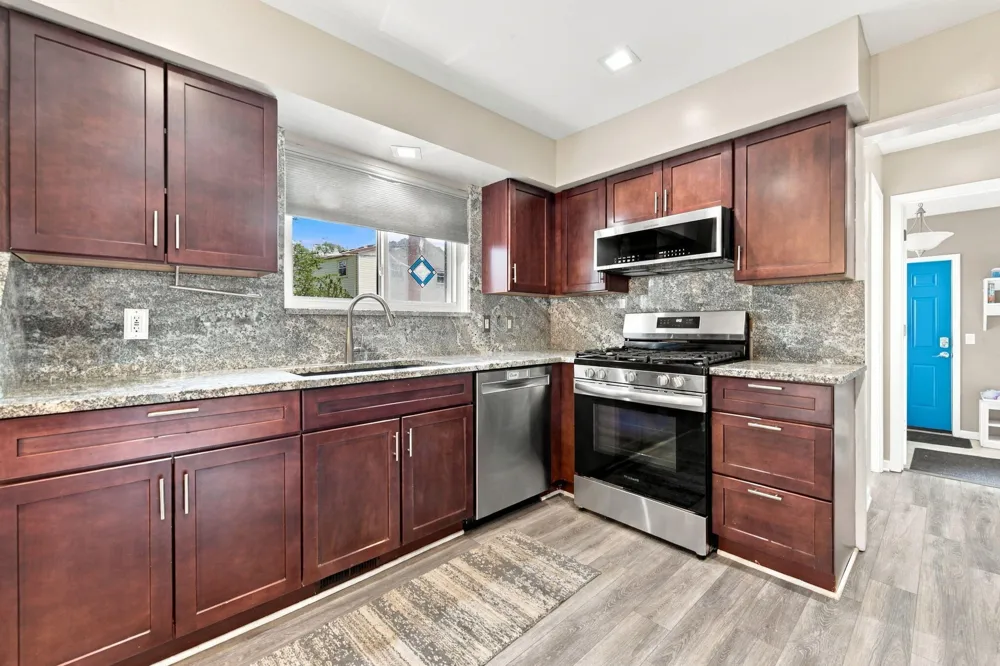 14638 Westmore Street Livonia, MI 48154