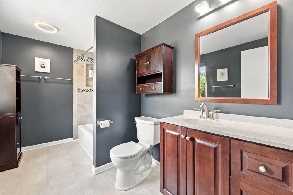 14638 Westmore Street Livonia, MI 48154
