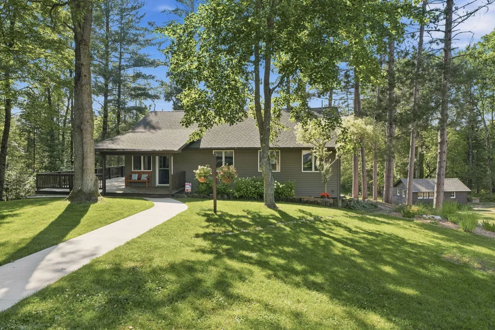 23581 210th Avenue Tustin, MI 49688