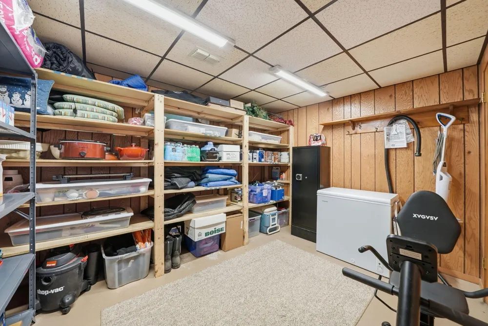 23581 210th Avenue Tustin, MI 49688