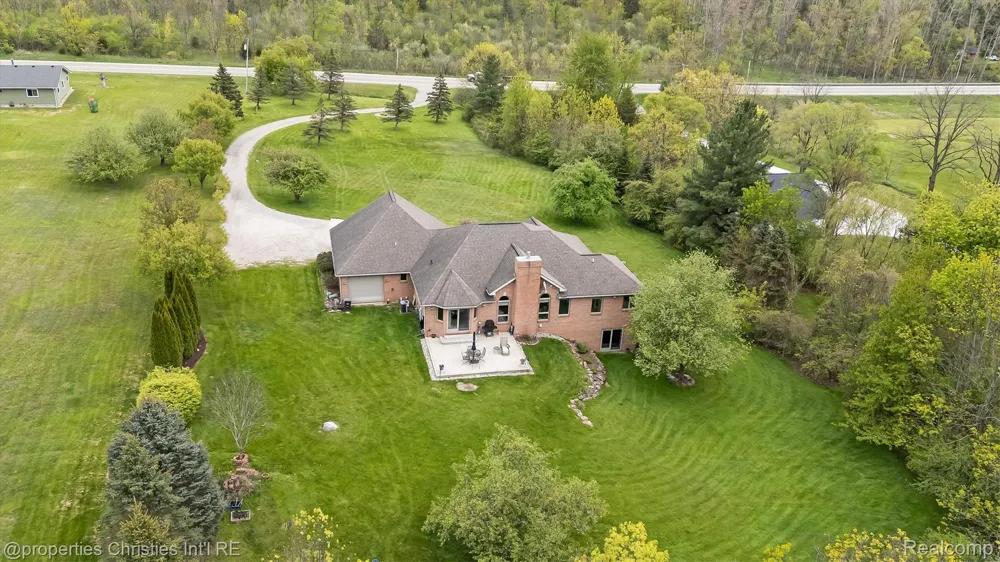 23071 Napier Road Lyon Charter Township, MI 48167