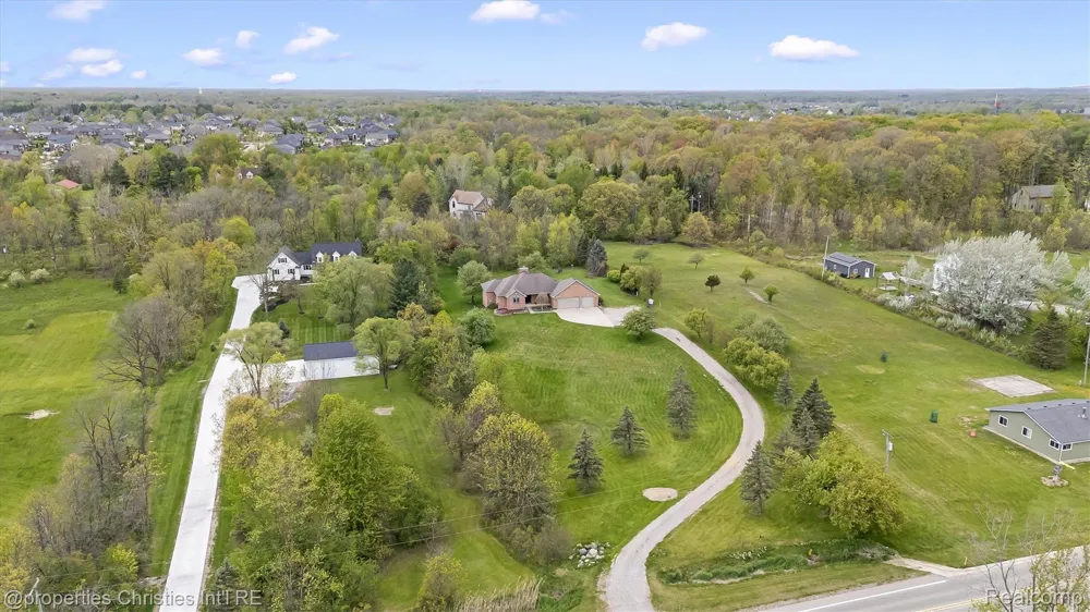 23071 Napier Road Lyon Charter Township, MI 48167