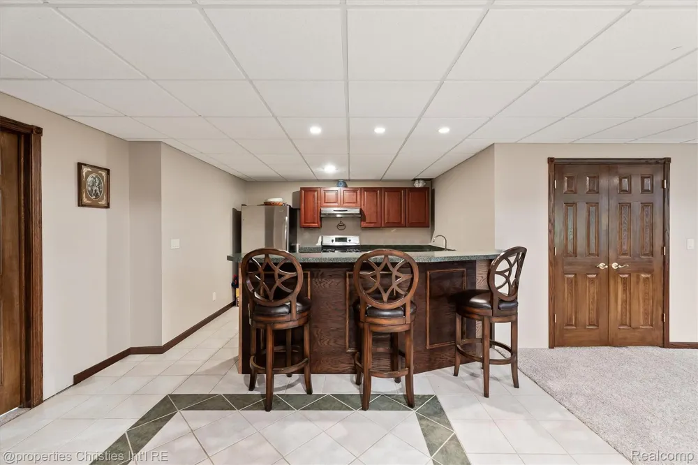 23071 Napier Road Lyon Charter Township, MI 48167