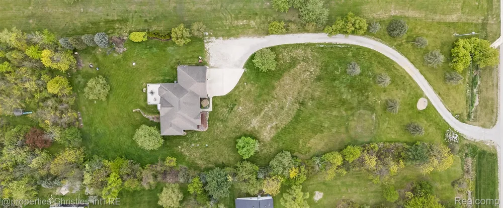 23071 Napier Road Lyon Charter Township, MI 48167