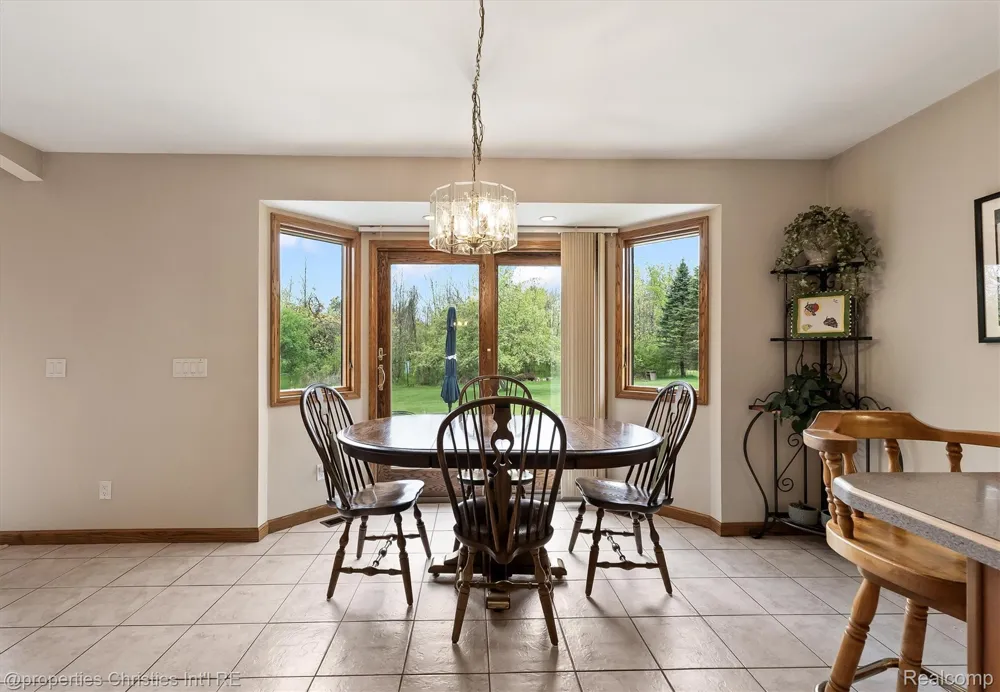 23071 Napier Road Lyon Charter Township, MI 48167