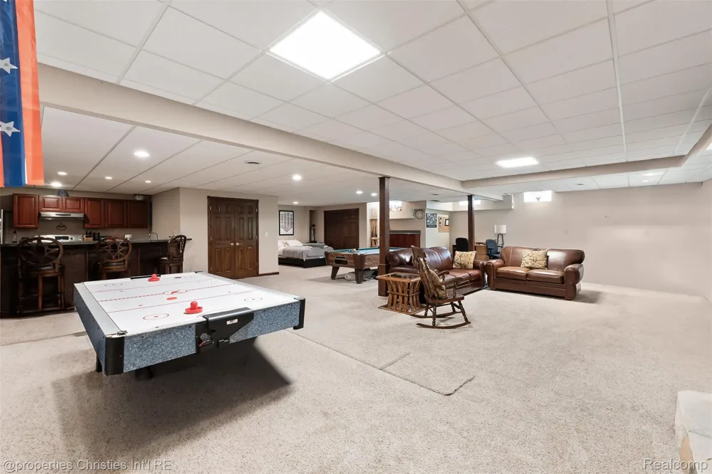 23071 Napier Road Lyon Charter Township, MI 48167
