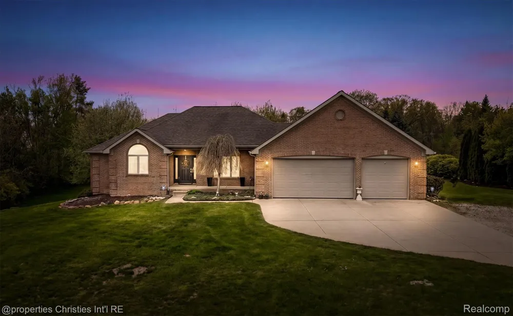 23071 Napier Road Lyon Charter Township, MI 48167