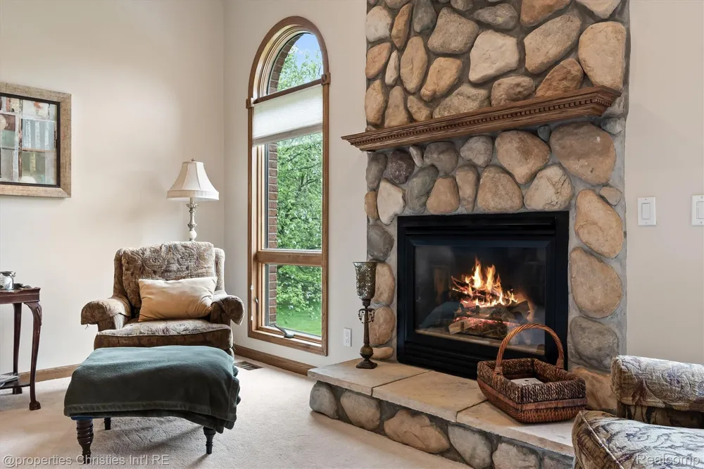 23071 Napier Road Lyon Charter Township, MI 48167