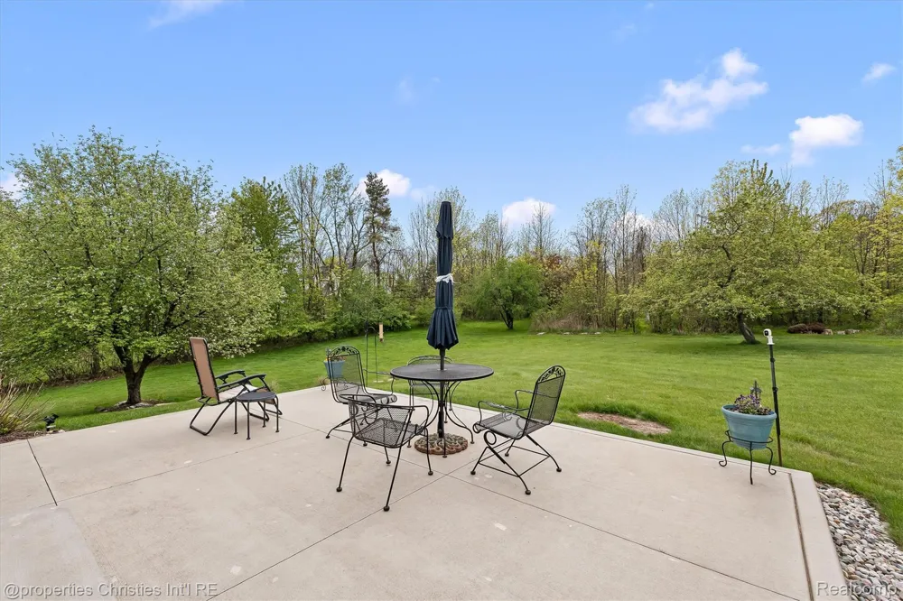 23071 Napier Road Lyon Charter Township, MI 48167