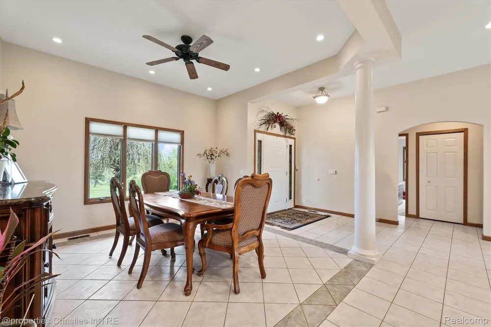 23071 Napier Road Lyon Charter Township, MI 48167