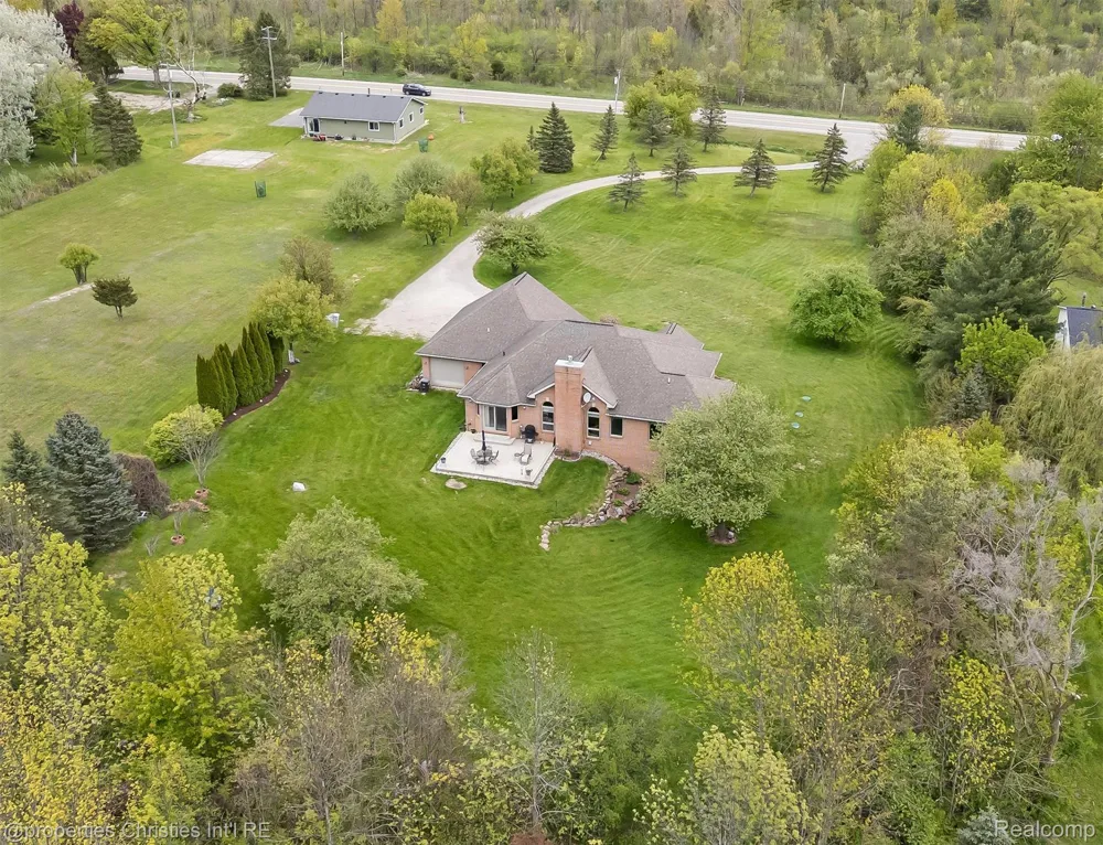23071 Napier Road Lyon Charter Township, MI 48167