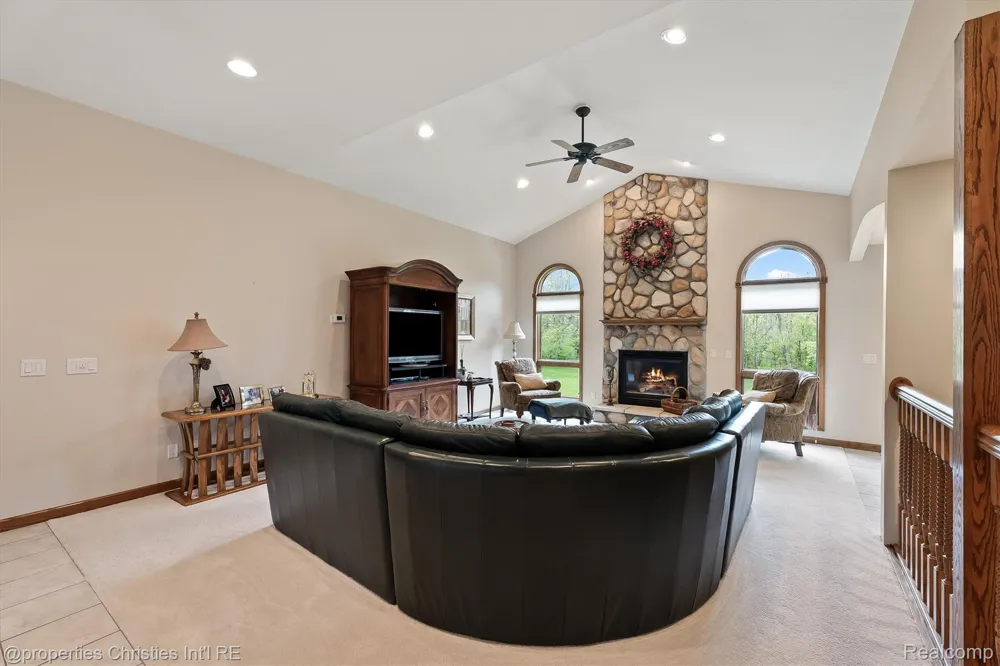 23071 Napier Road Lyon Charter Township, MI 48167