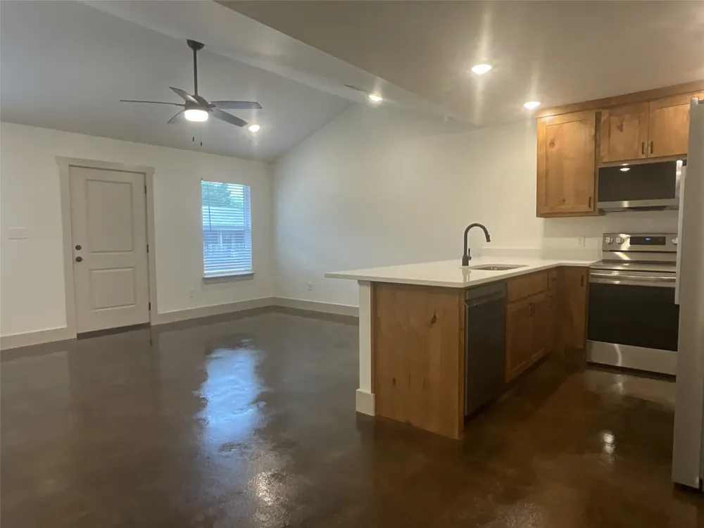 533 Bradburn Road #101 Grand Saline, TX 75140