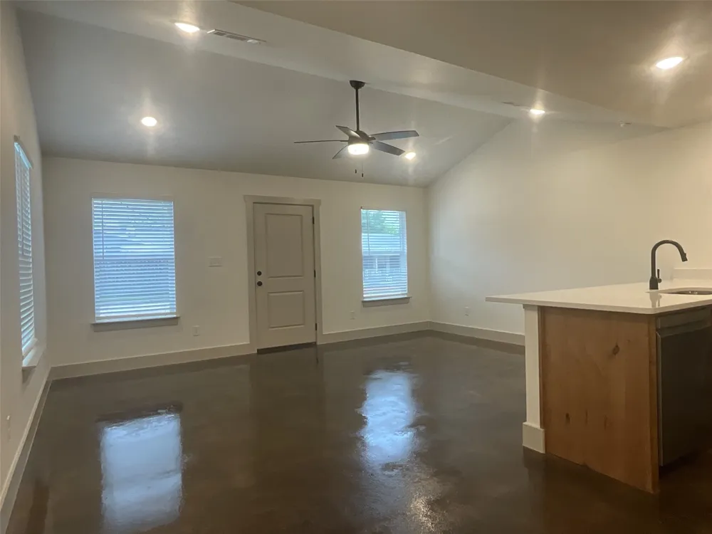 533 Bradburn Road #101 Grand Saline, TX 75140
