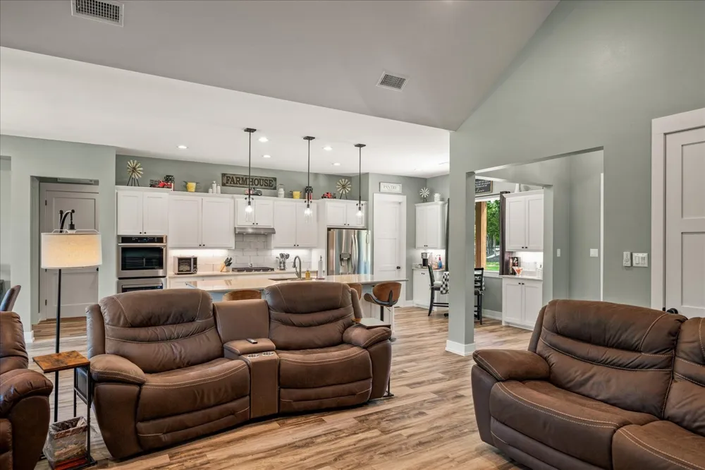 381 County Road 4945 Leonard, TX 75452