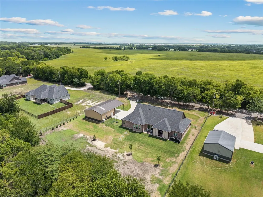 381 County Road 4945 Leonard, TX 75452