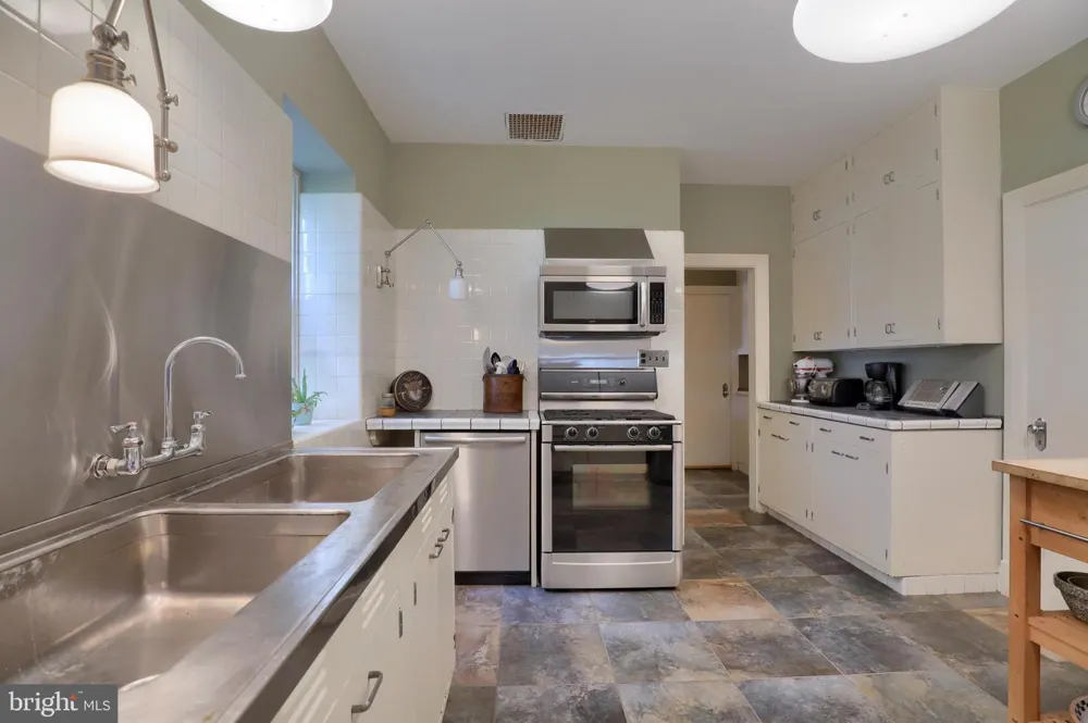 140 EVANS HILL ROAD Reading, PA 19608