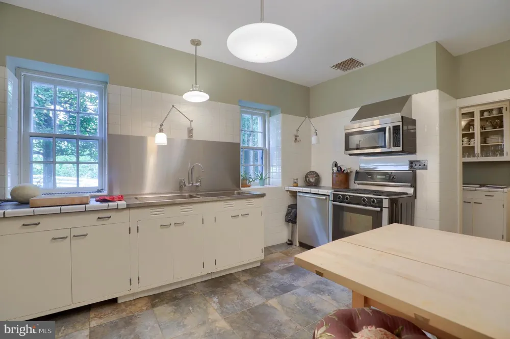 140 EVANS HILL ROAD Reading, PA 19608