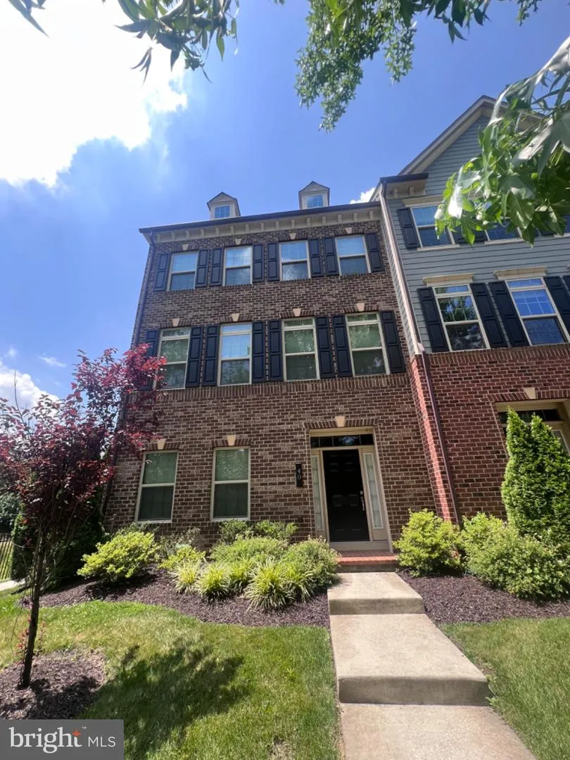 40 WEDGE WAY #7 Baltimore, MD 21208