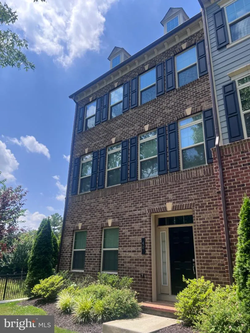 40 WEDGE WAY #7 Baltimore, MD 21208