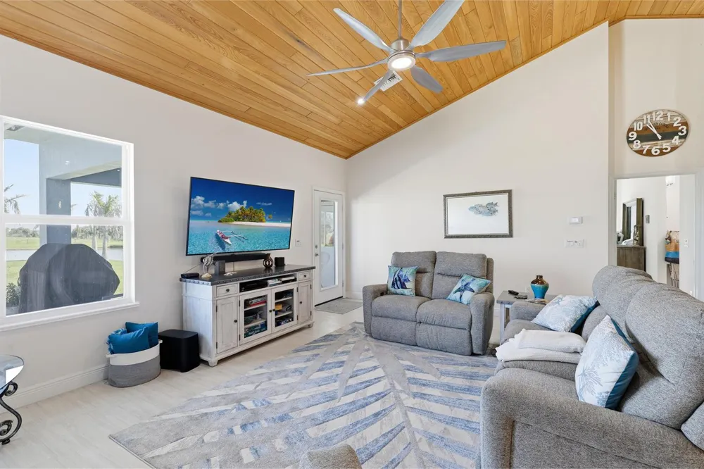 18601 Orange Avenue Fort Pierce, FL 34945