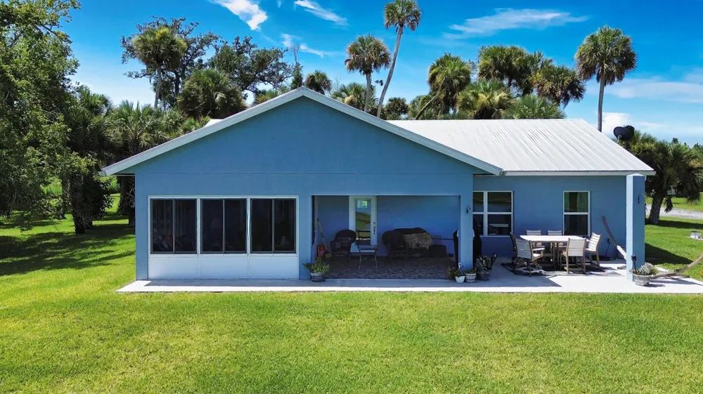18601 Orange Avenue Fort Pierce, FL 34945