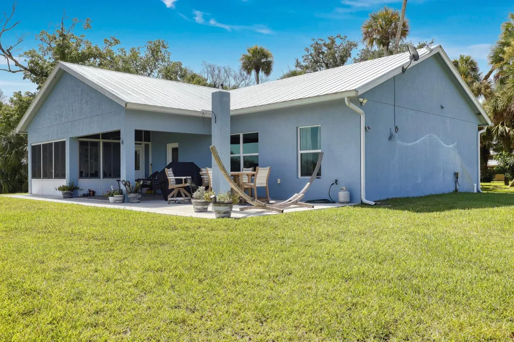 18601 Orange Avenue Fort Pierce, FL 34945