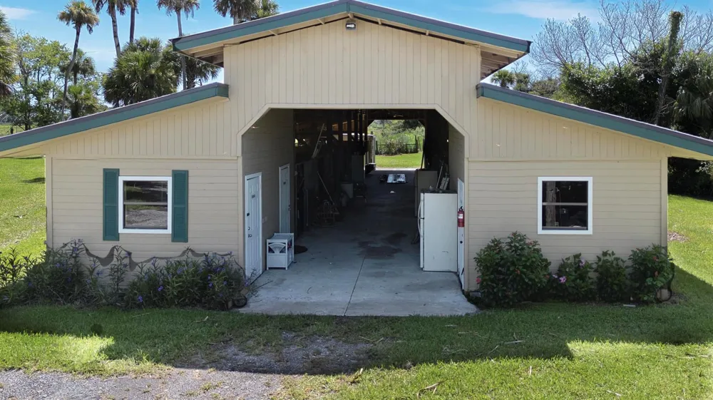 18601 Orange Avenue Fort Pierce, FL 34945