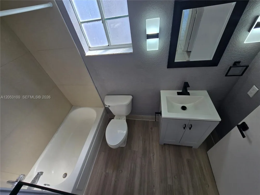 12555 NW 11th Way #103 Miami, FL 33182