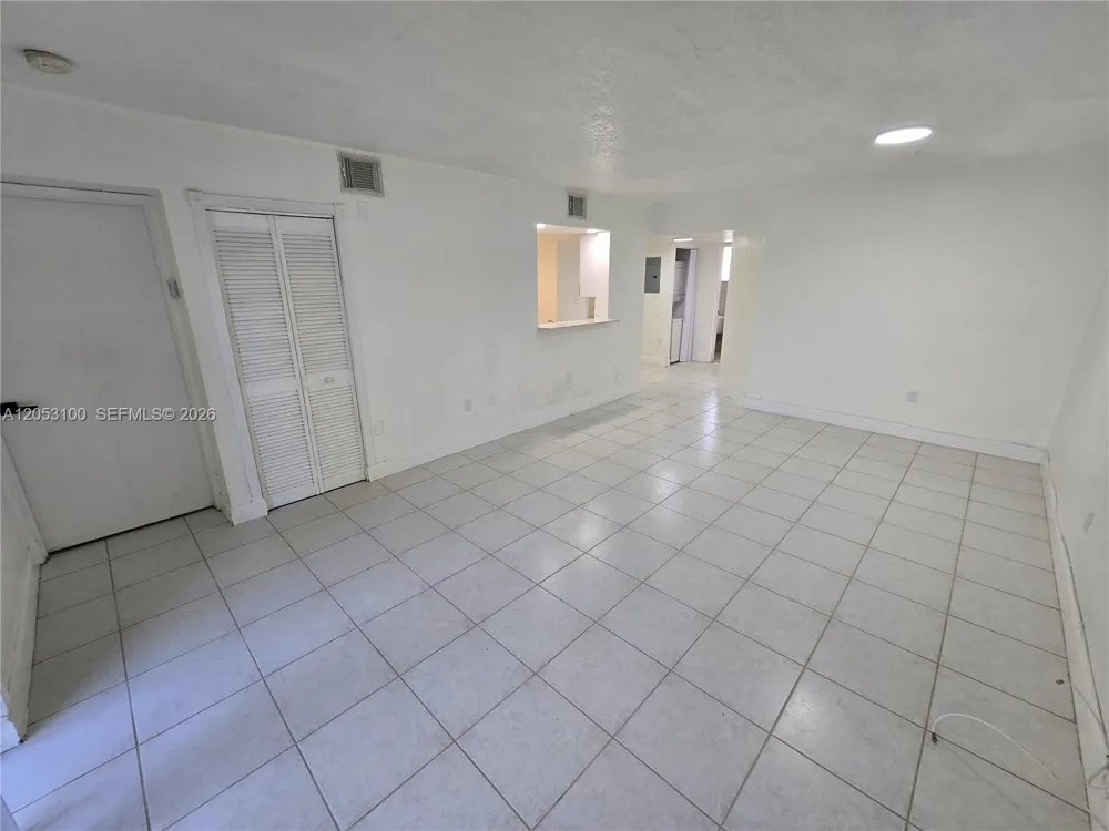 12555 NW 11th Way #103 Miami, FL 33182