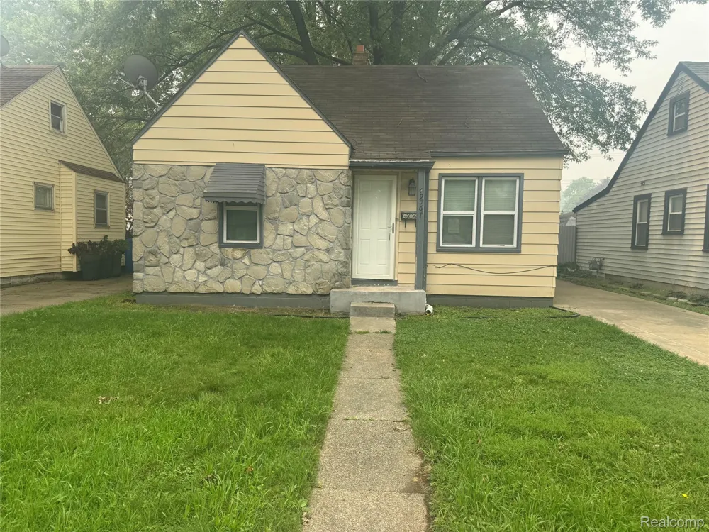 4956 Huron Street Dearborn Heights City, MI 48125