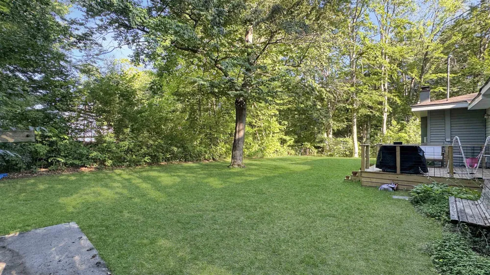 226 Seneca Place Cadillac City, MI 49601