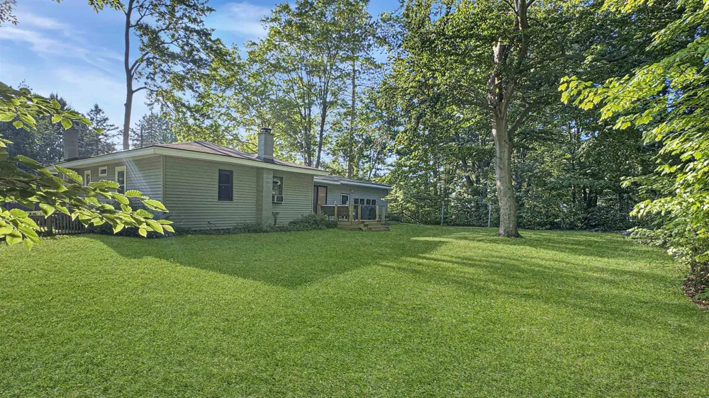 226 Seneca Place Cadillac City, MI 49601