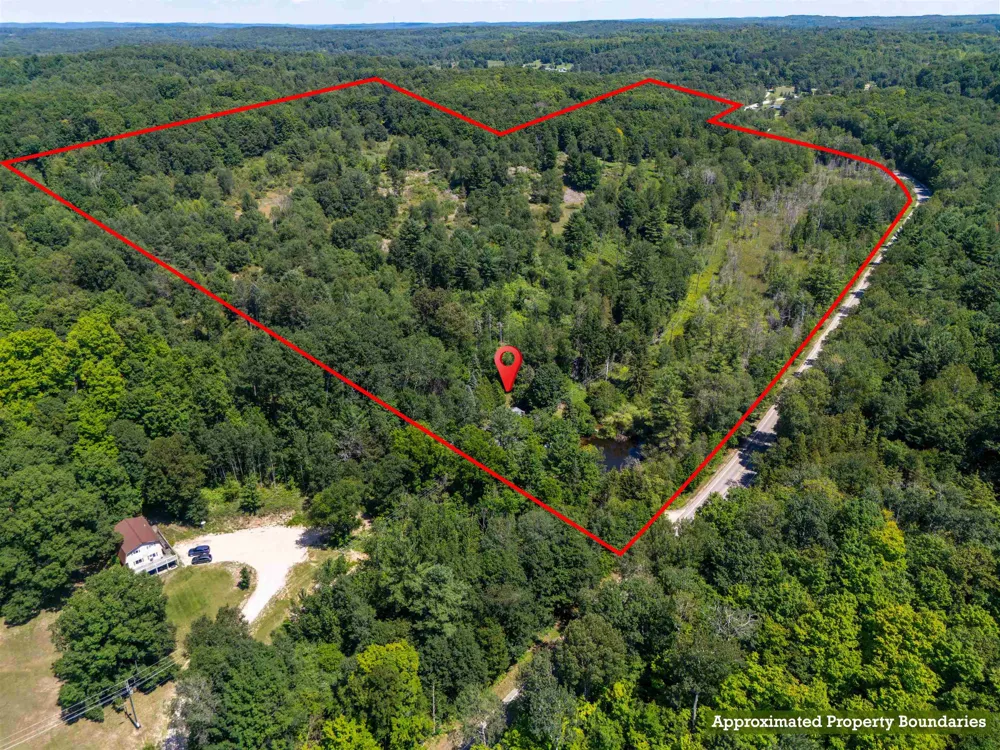 4724 Plum Valley Road NW Clearwater Township, MI 49676