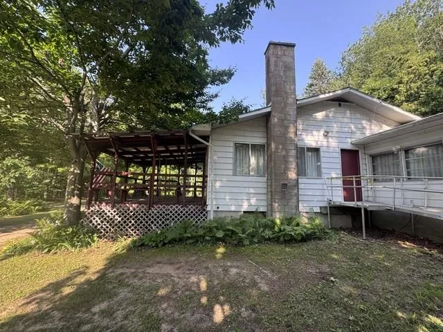 4724 Plum Valley Road NW Clearwater Township, MI 49676