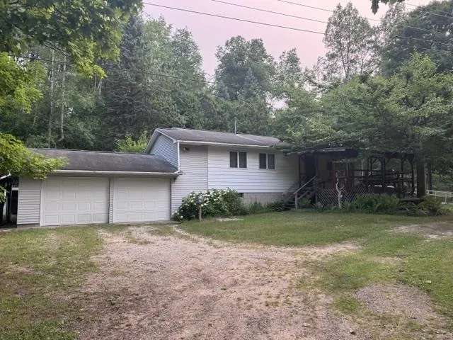 4724 Plum Valley Road NW Clearwater Township, MI 49676