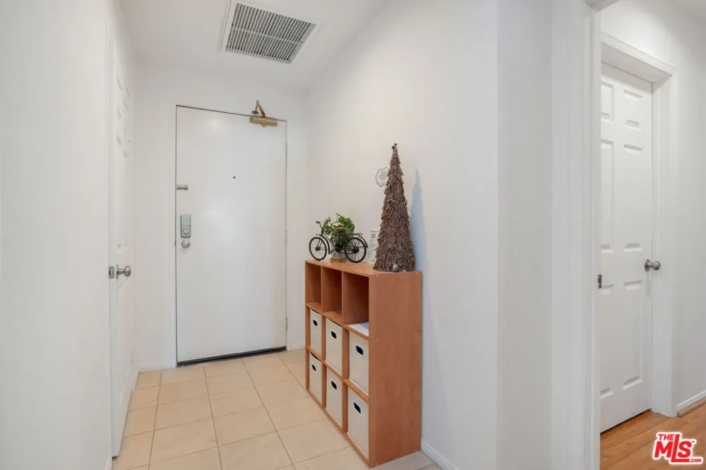 1040 4th Street #106 Santa Monica, CA 90403