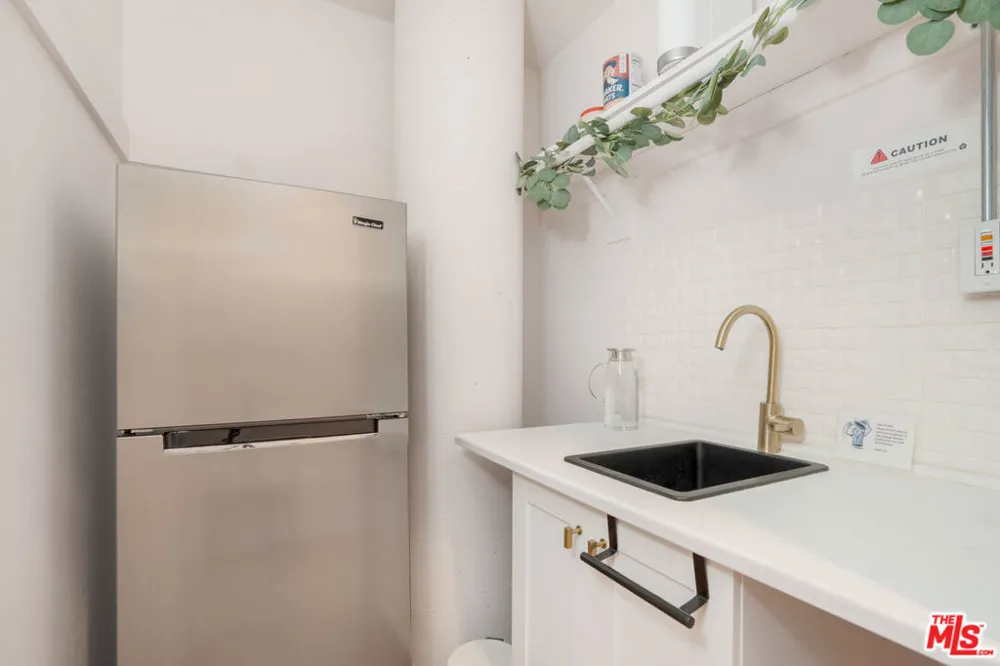 1040 4th Street #106 Santa Monica, CA 90403