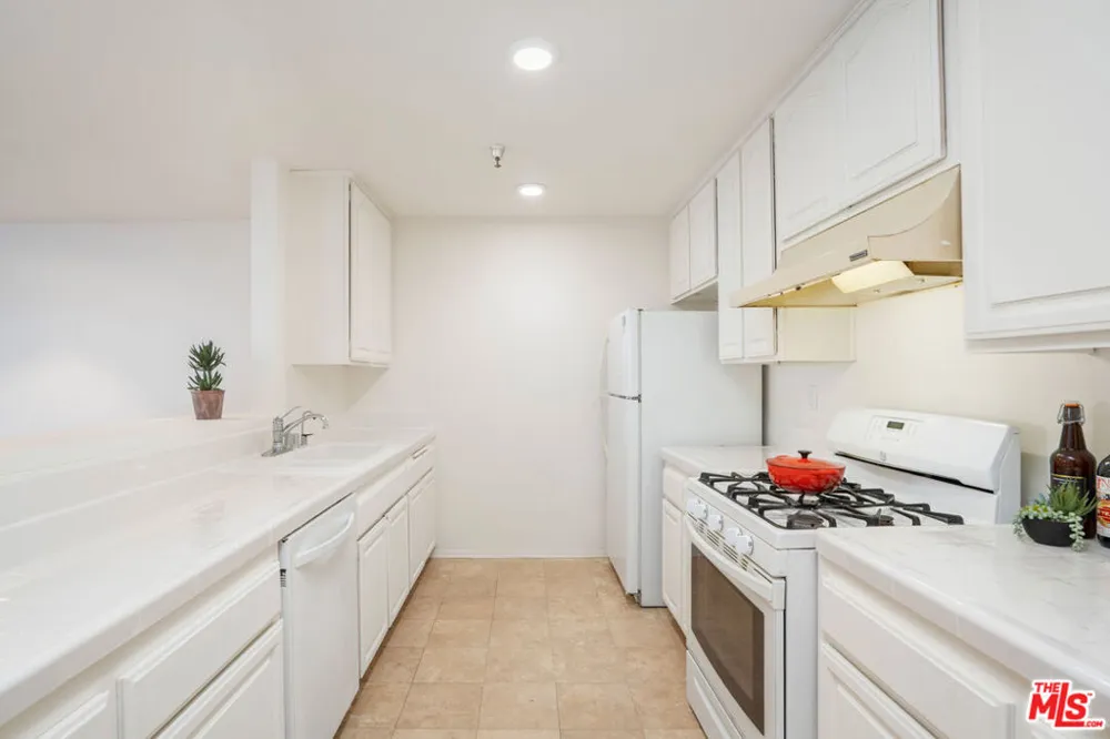 1040 4th Street #106 Santa Monica, CA 90403