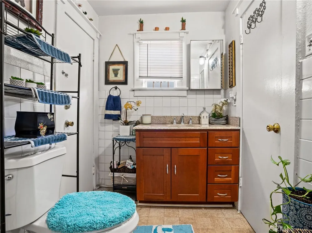12400 S Wilmington Compton, CA 90222