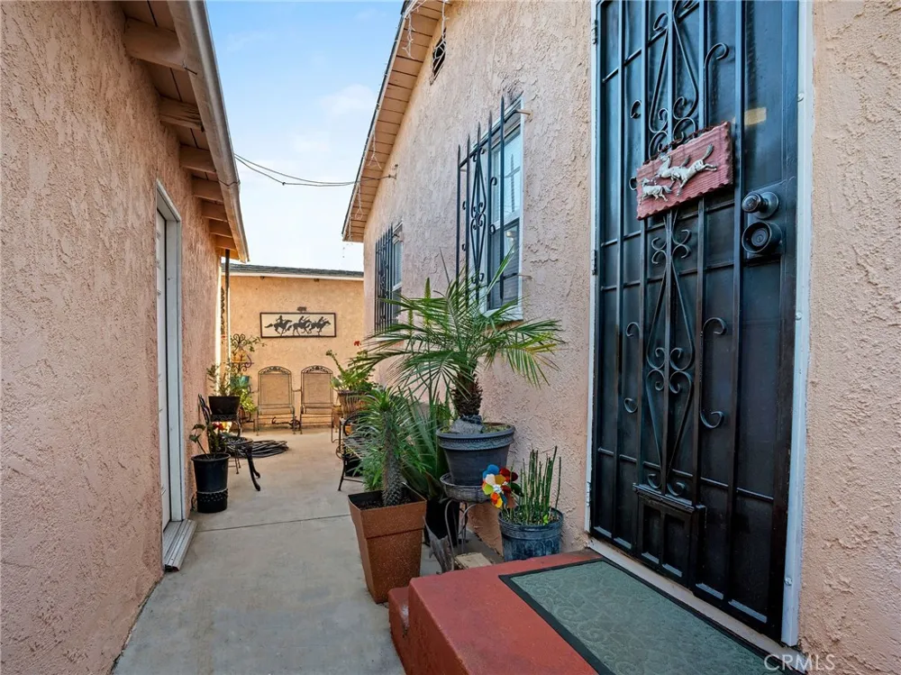 12400 S Wilmington Compton, CA 90222
