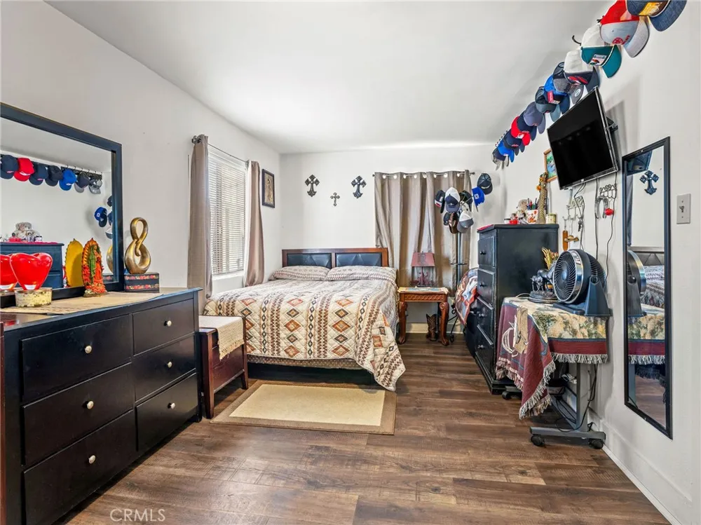 12400 S Wilmington Compton, CA 90222