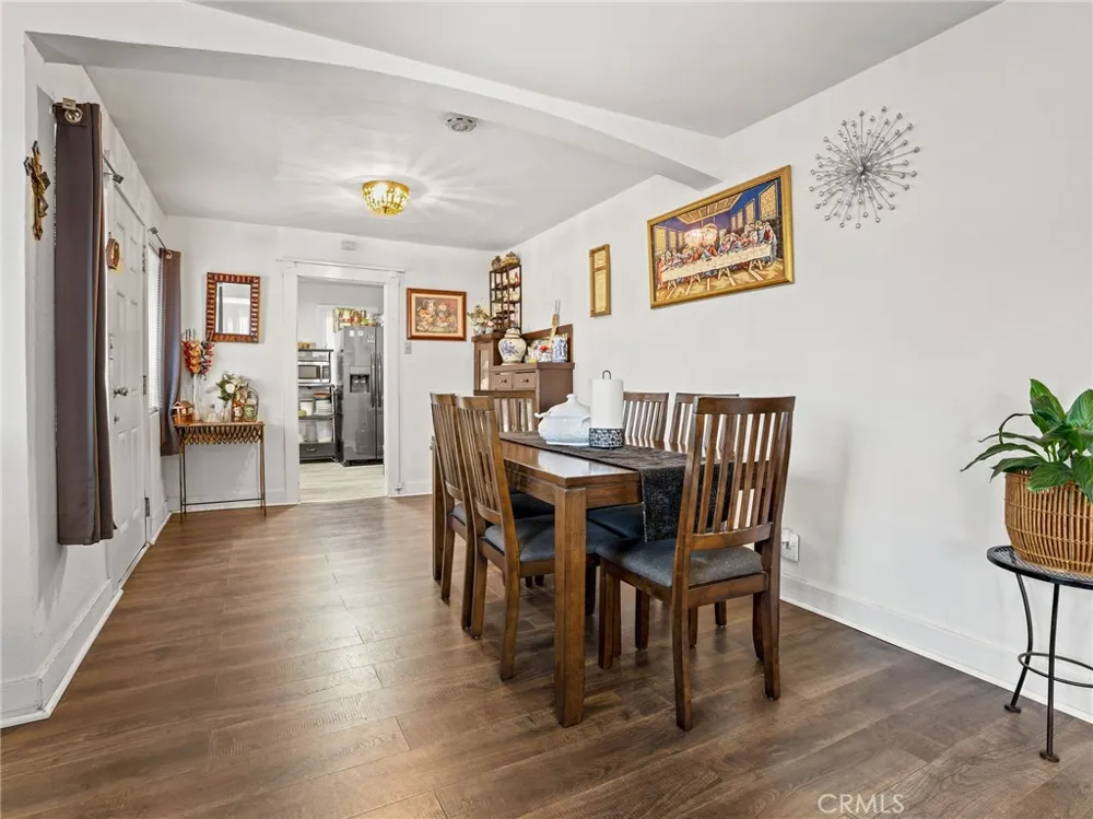 12400 S Wilmington Compton, CA 90222