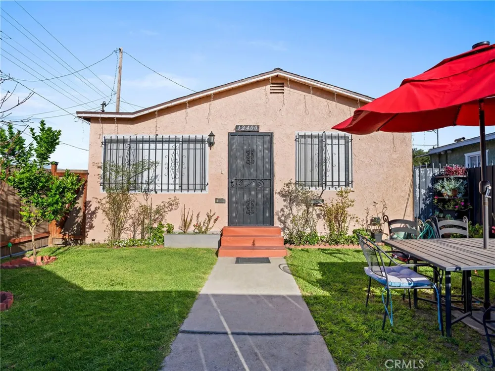 12400 S Wilmington Compton, CA 90222