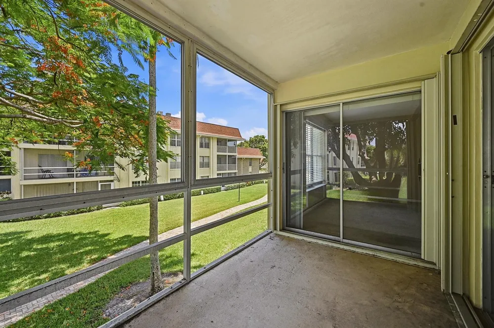 5570 Tamberlane Circle #229 Palm Beach Gardens, FL 33418