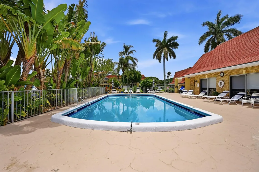 5570 Tamberlane Circle #229 Palm Beach Gardens, FL 33418